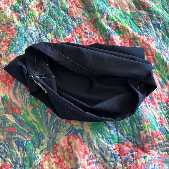 NWOT Vineyard Vines dust bag (2 available) - Picture 3 of 3